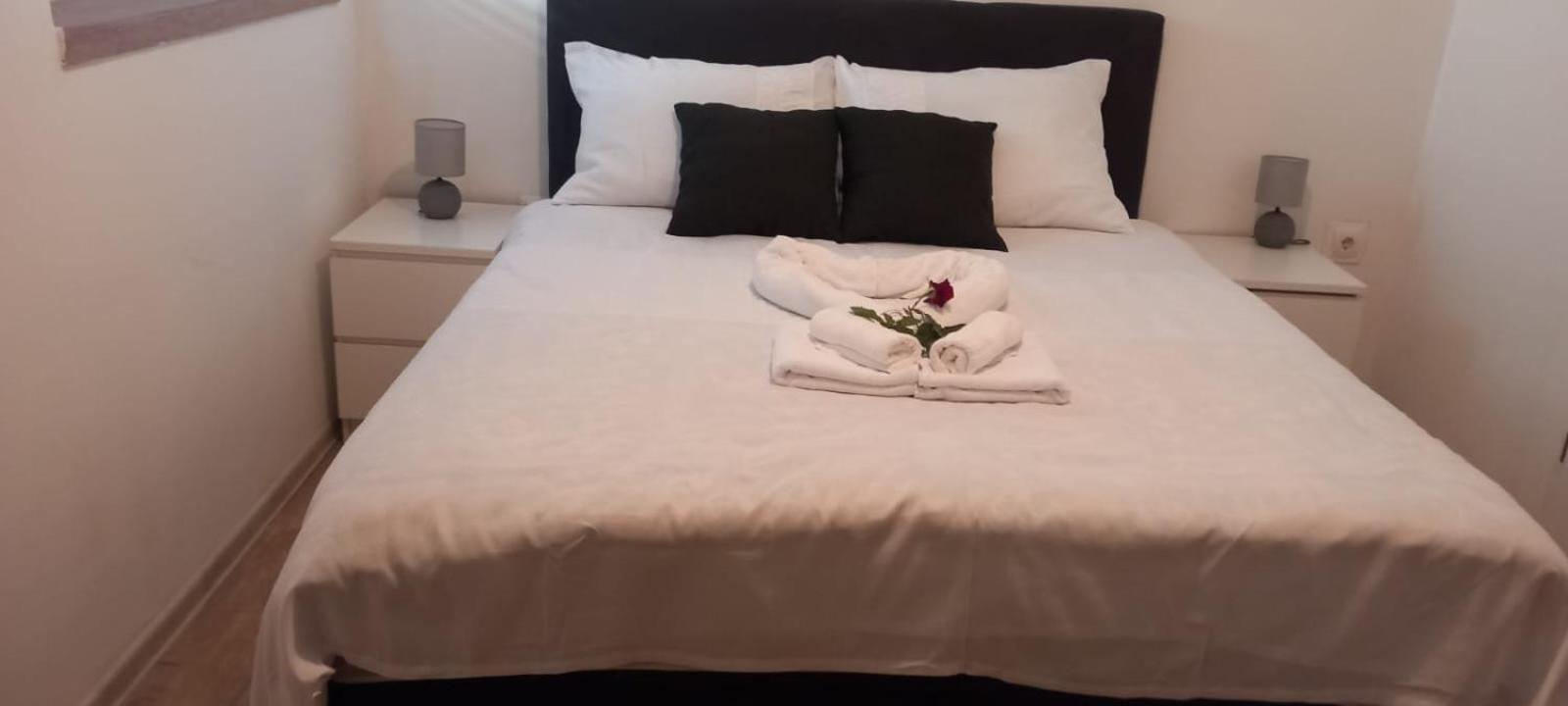 Braavos Apartments Sibenik - Free Parking - Marina 100M الغرفة الصورة